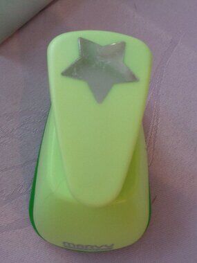 Marvy Uchida Star Paper Punch Crafts Scrapbooking Cards -B